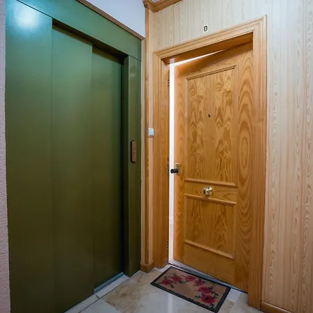 Ibericabeds Capuchinos Apartamento